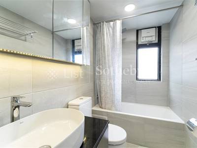 House &middot; For sale &middot; 4 bedrooms